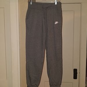 Nike Women's Sweatpants Size M
